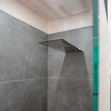 Garda Luxury House Apartamento *