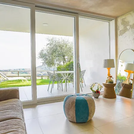 Garda Luxury House